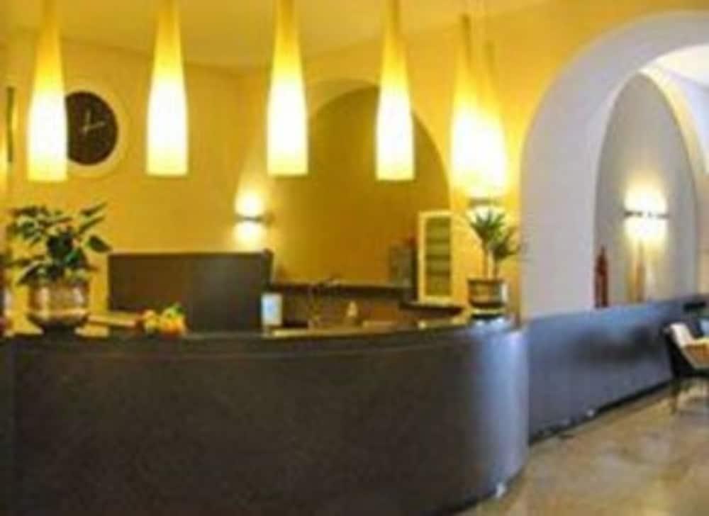 Hotel Europa Foggia Exterior photo
